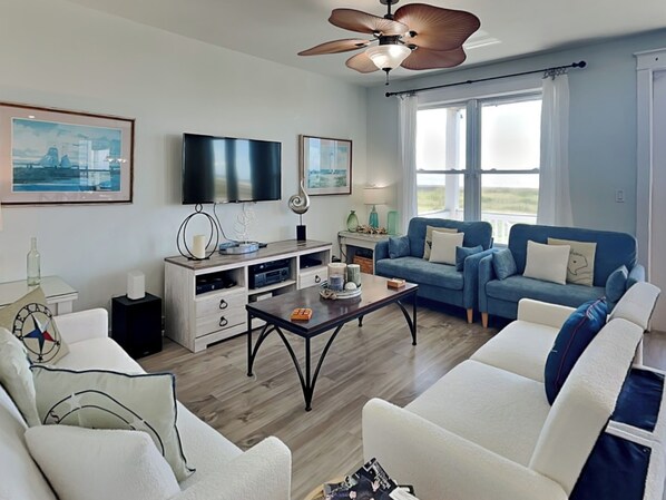 Smart TV - So Serene | Beachfront, Pet-Friendly (Galveston)