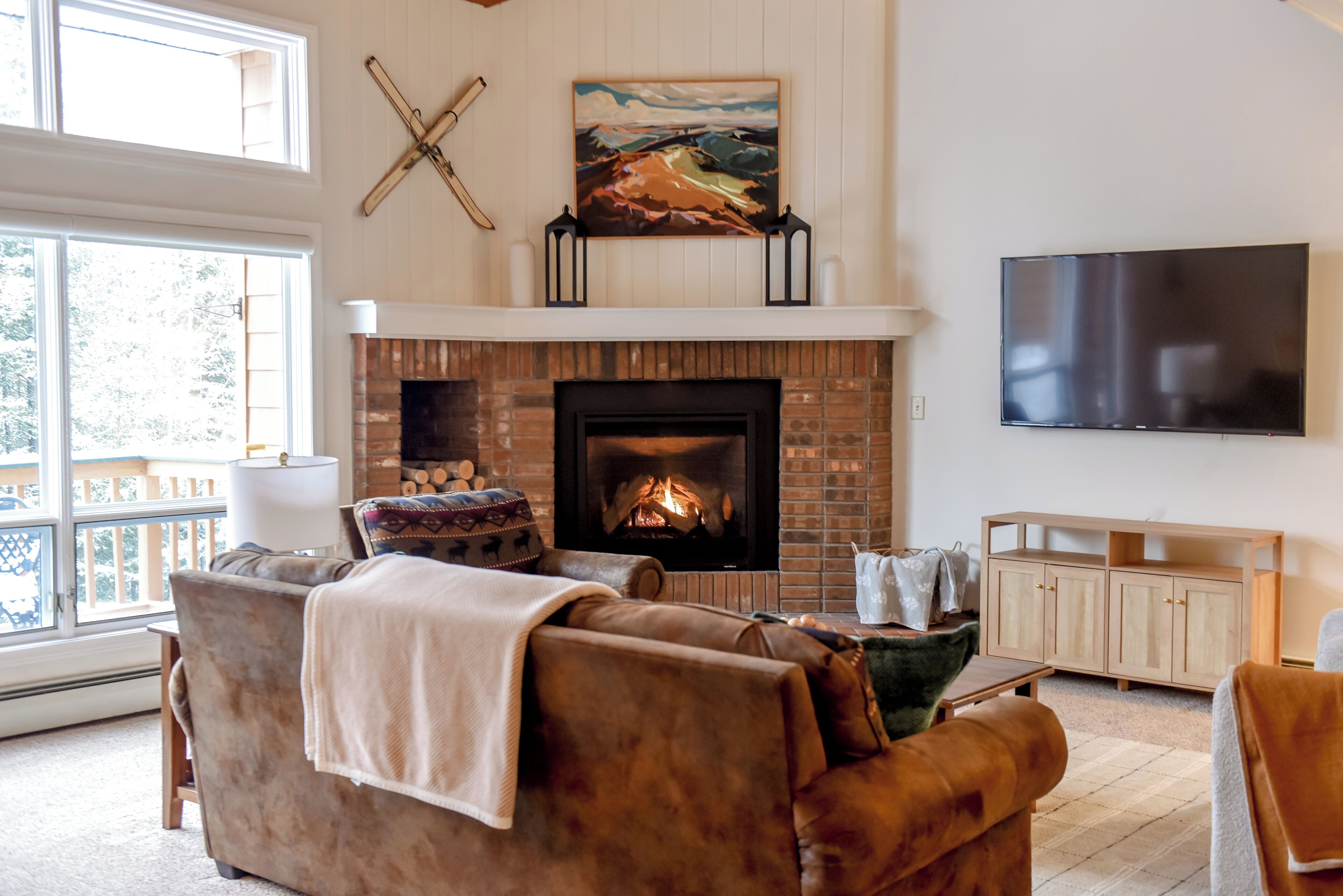 Smart TV, chimenea, videojuegos y libros 