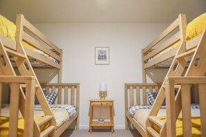 4 Schlafzimmer, kostenloses WLAN, Bettwäsche