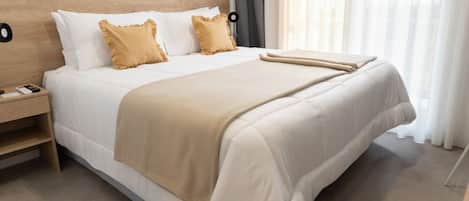 Habitación doble superior, 1 cama King size | Escritorio, espacio para trabajar con laptop y wifi gratis