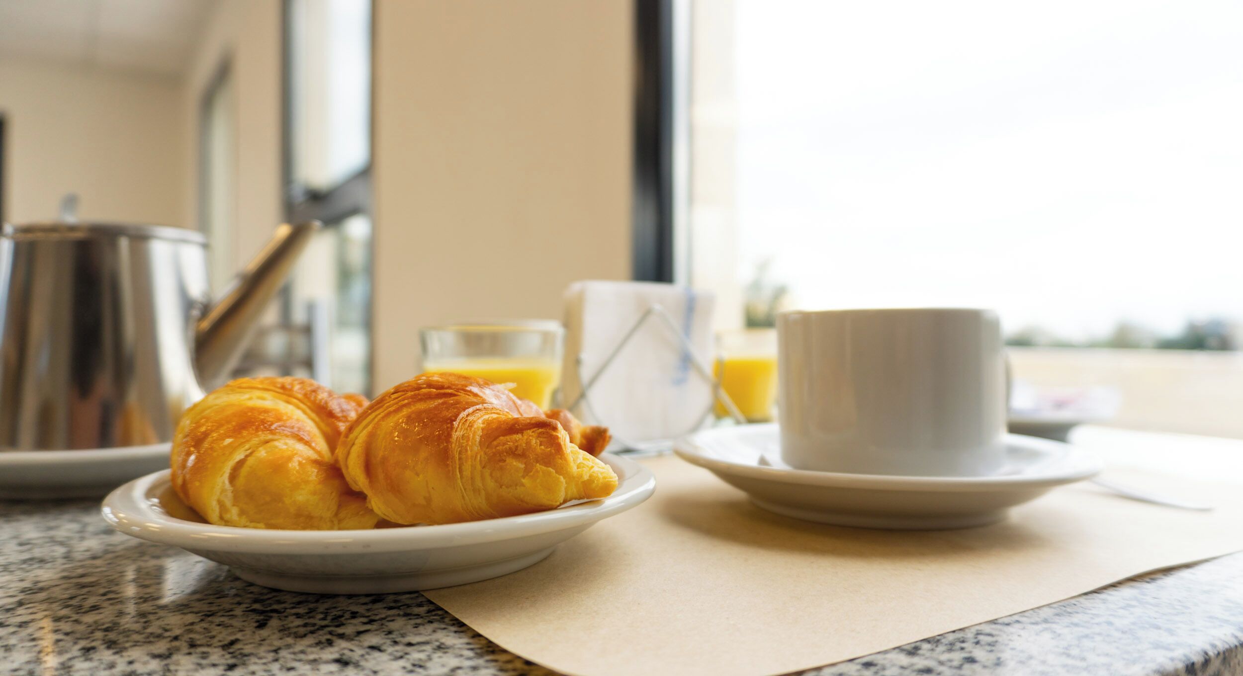 Free daily buffet breakfast