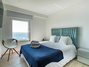 2 عدّة غرف نوم ومكواة/لوح كي وواي فاي وملاءات أسرّة