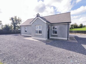Exterior - Molly's Cottage (Enniskillen)