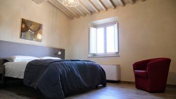 Villa | 1 bedroom, individually furnished, iron/ironing board, bed sheets