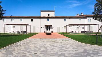 Villa | Exterior