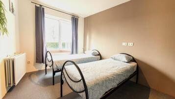 Huis | 2 slaapkamers, individueel gemeubileerd, beddengoed