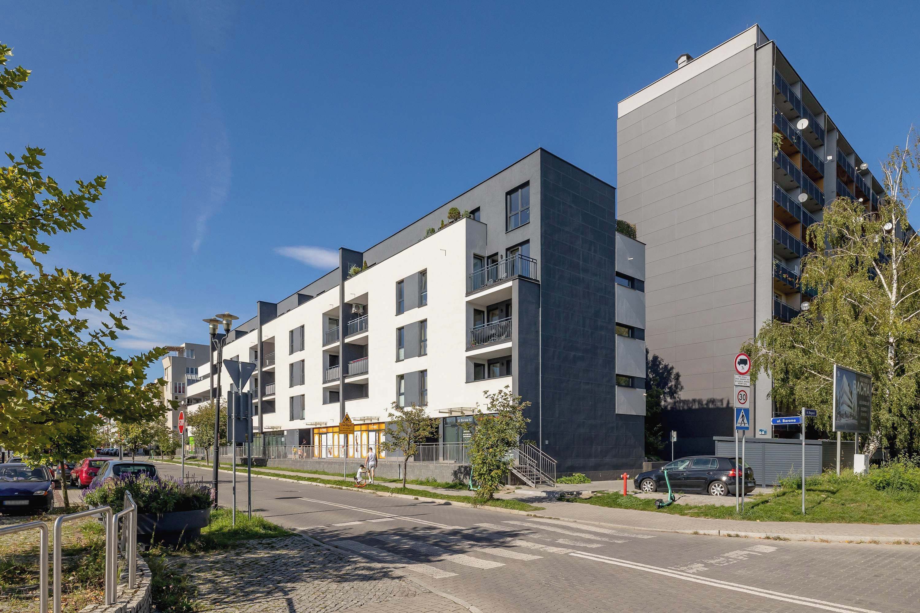 المنشأة من الخارج