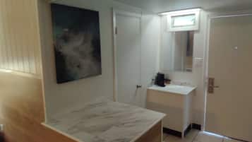 Quarto standard, 1 cama Queen, não aceita animais de estimação, vista para o jardim | Roupas de cama premium, camas com colchões pillow-top