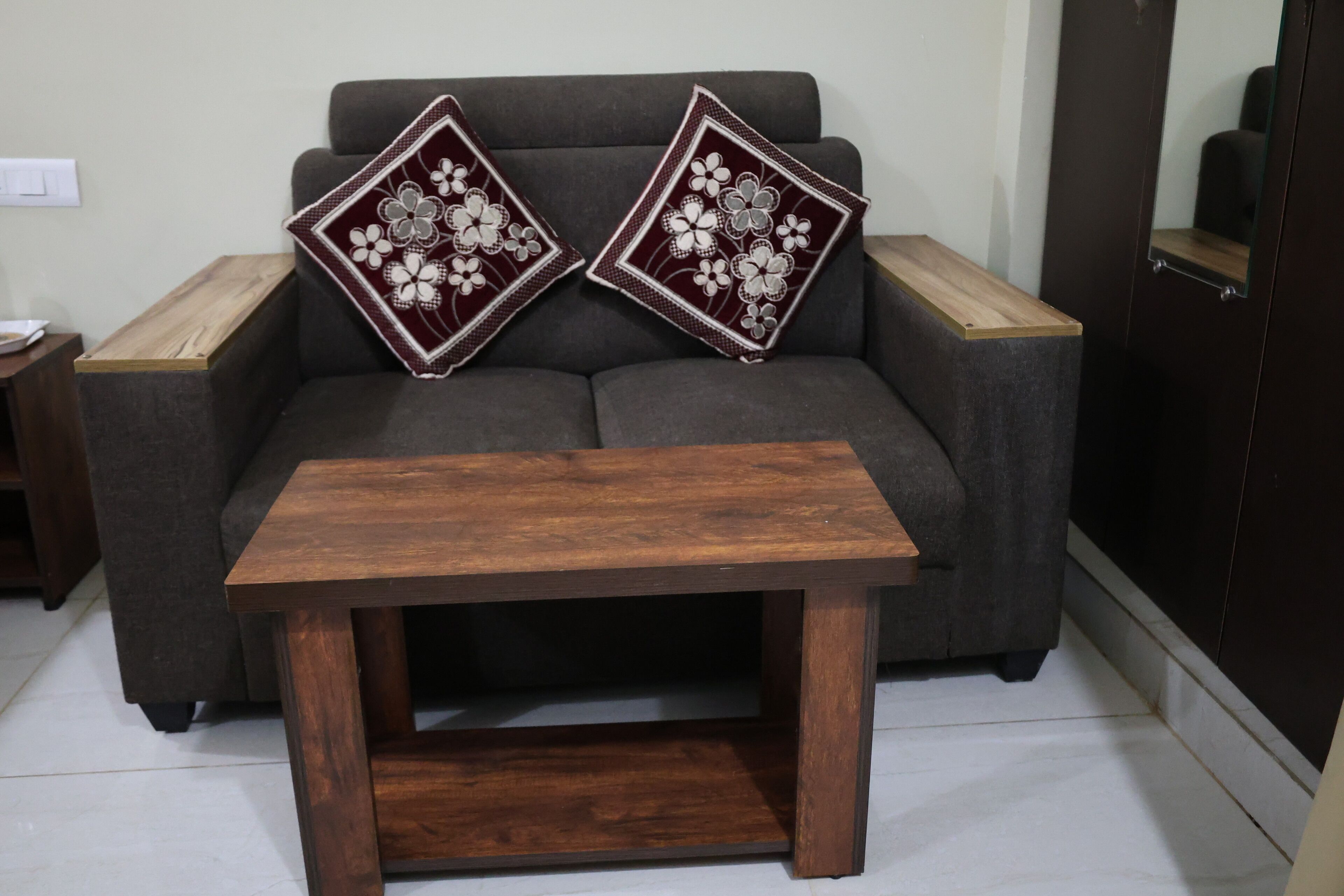 Luxury Room | Desk, free WiFi