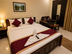 Luxury Room | Desk, free WiFi - Santhi Comfort Hotel Near Manyta Tech Park (Bengaluru)