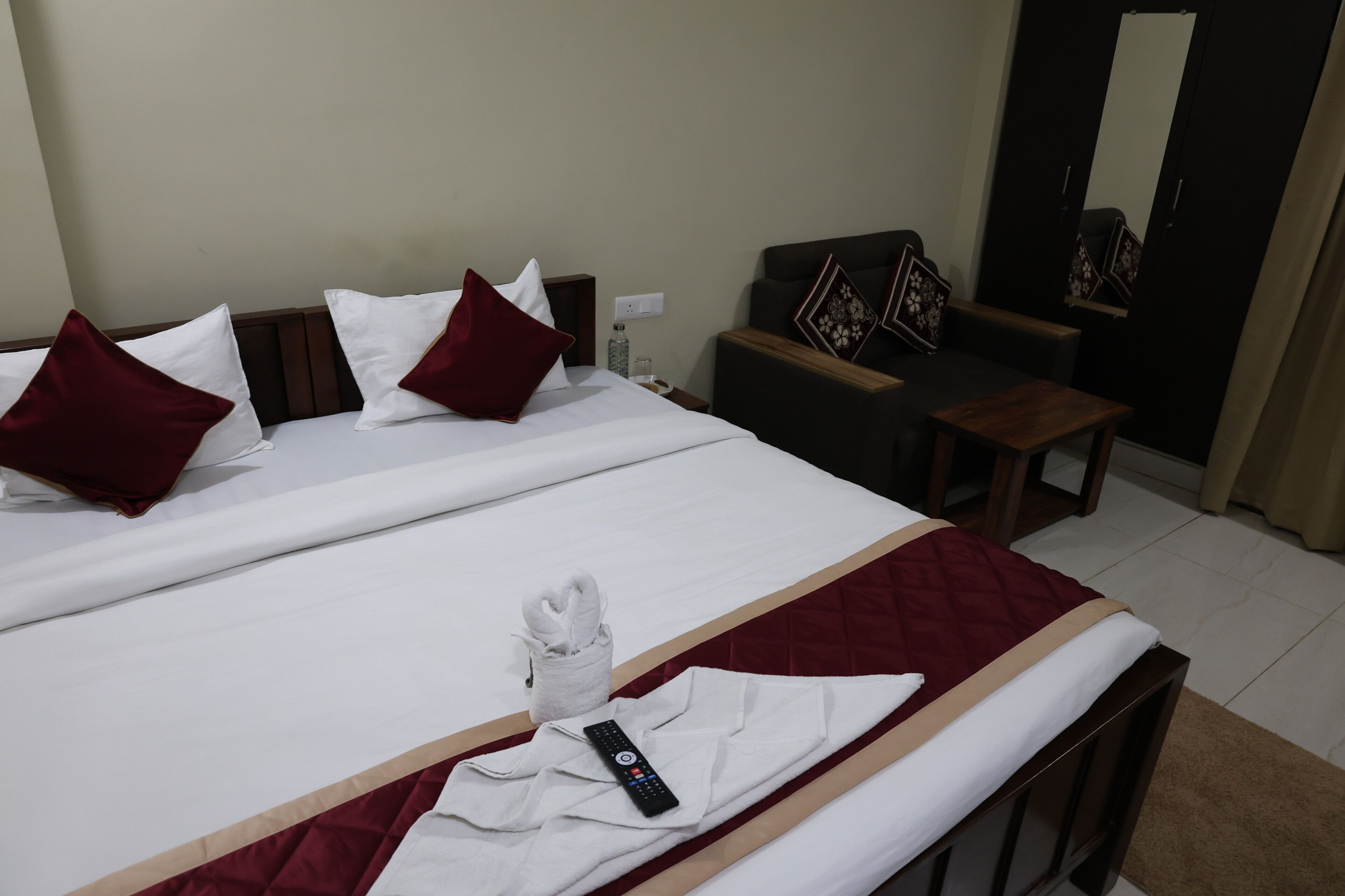 Luxury Room | Desk, free WiFi