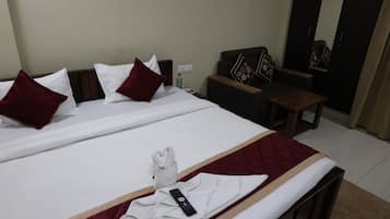 Luxury Room | Desk, free WiFi