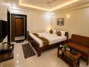 Luxury Room | Desk, free WiFi - Santhi Comfort Hotel Near Manyta Tech Park (Bengaluru)