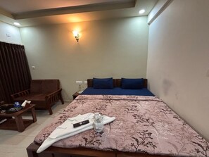 Kamar Double Deluks | Meja kerja dan Wi-Fi gratis