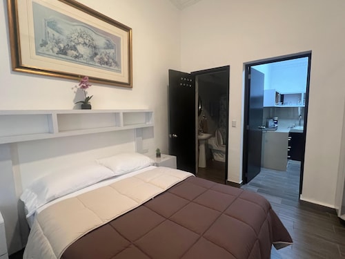 CAS Visa 10 min a Pie. Acogedor Estudio a 30m de Alameda Monterrey ¡Metro cerca!