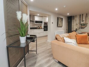 Living area - Paramount Apartments (Lytham St. Anne's)