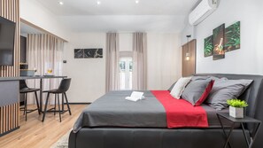Bügeleisen/Bügelbrett, kostenloses WLAN, Bettwäsche
