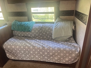 1 bedroom, Internet, bed sheets