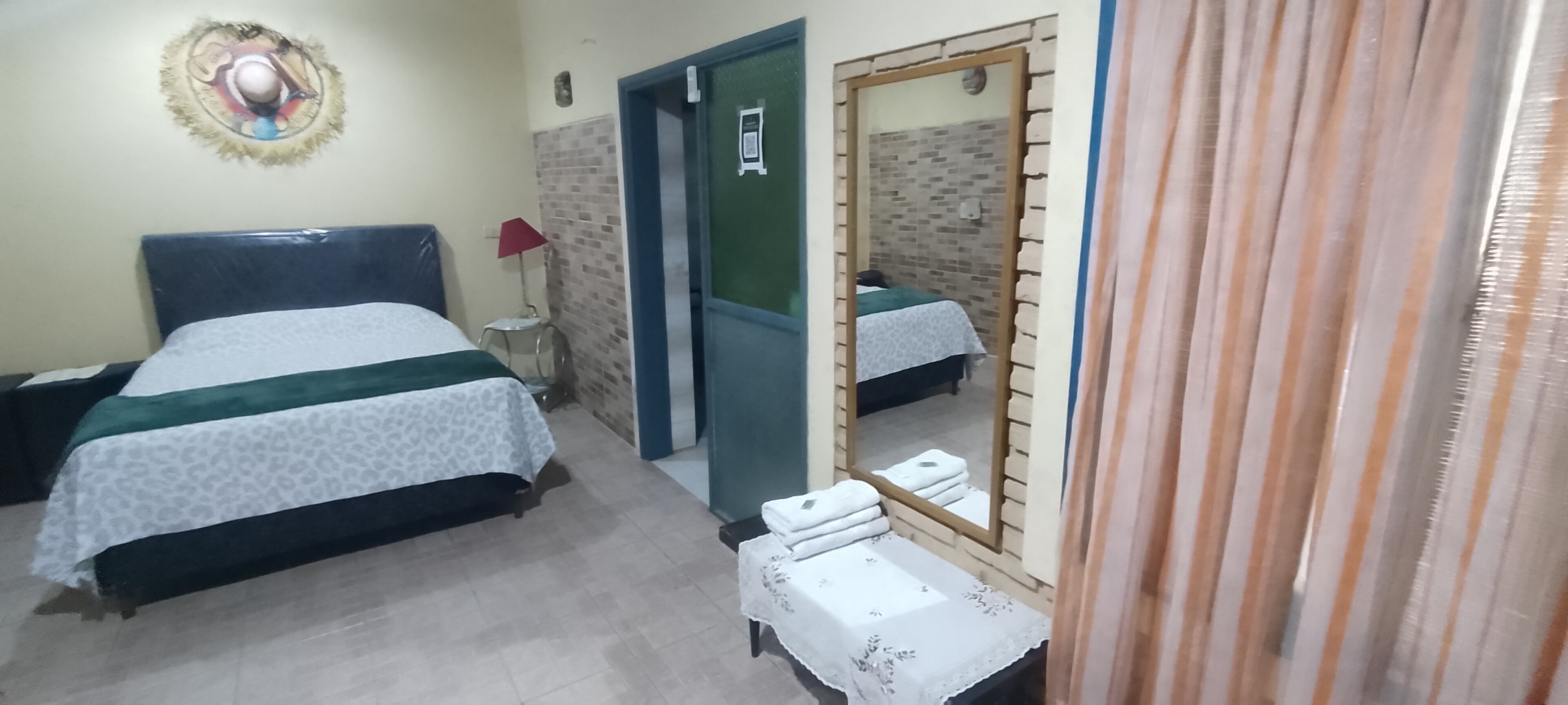 1 室のベッドルーム、アイロン / アイロン台、WiFi、ベッドシーツ