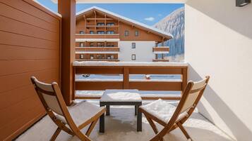 Khuôn viên nơi lưu trú