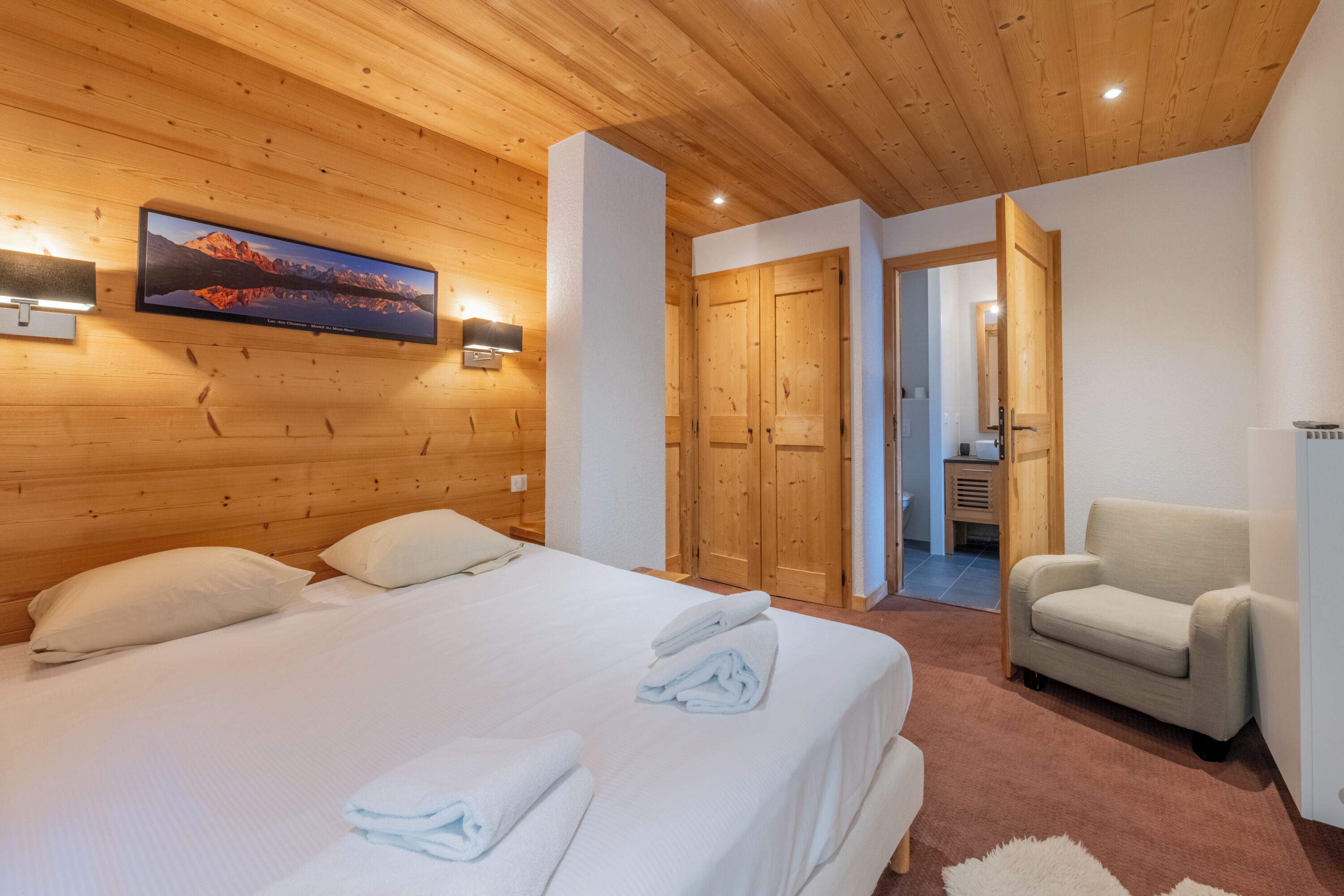 3 間臥室、免費無線上網、床單