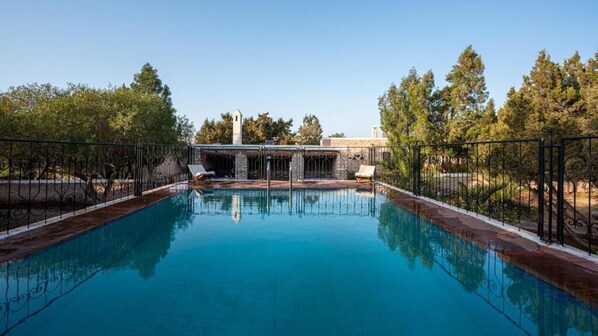 Outdoor pool, pool loungers