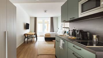 Suite (One-Bedroom Suite with sofa bed) | Individuell dekoriert, individuell eingerichtet, Schreibtisch