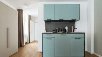 Comfort suite | Privékeuken | Een espressoapparaat, een waterkoker