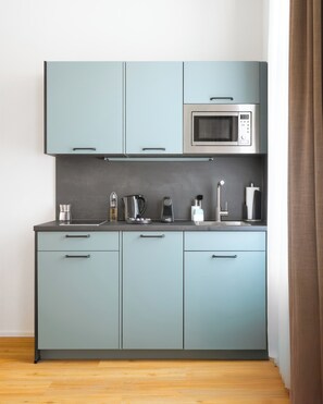 Suite, 1 Schlafzimmer (One-Bedroom Suite with sofa bed) | Eigene Küche | Espressomaschine, Wasserkocher