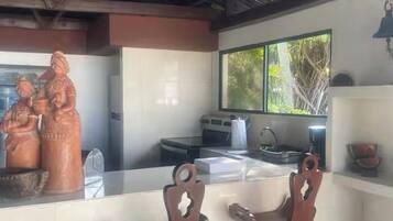 Micro-ondas, fogão, cooktop