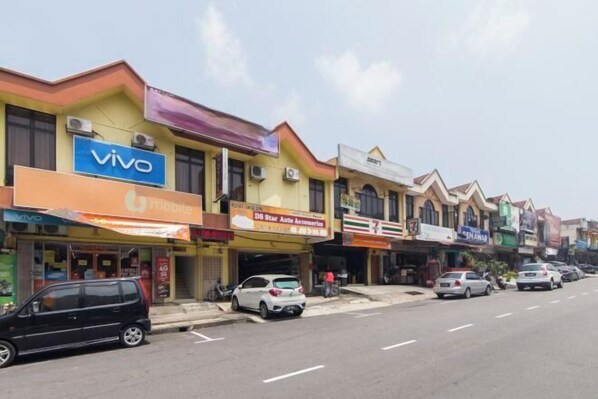 Exterior - Mines Cempaka Budget Hotel (Nilai)