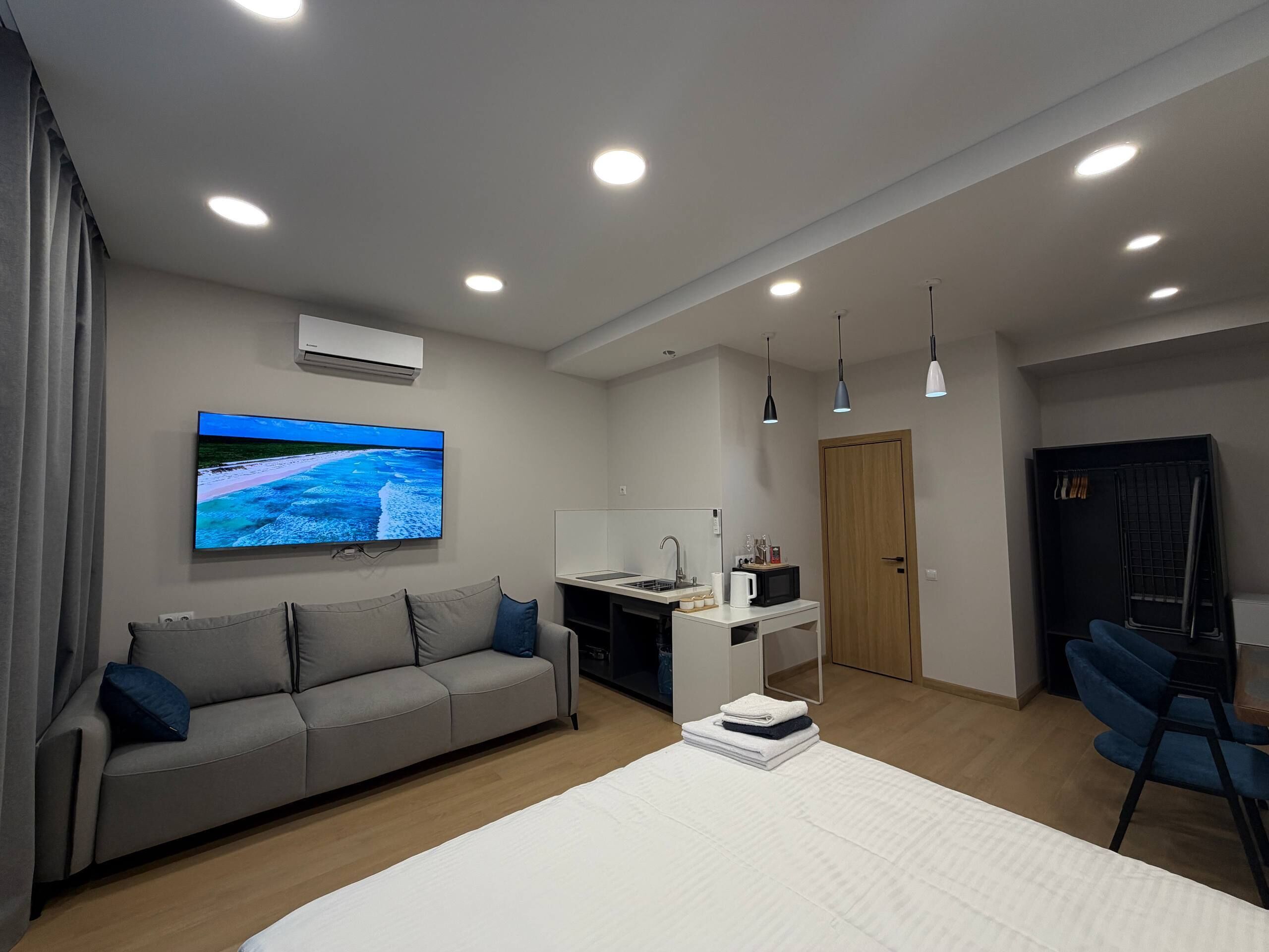 Classic Double Room | Living area | 40-inch Smart TV with digital channels