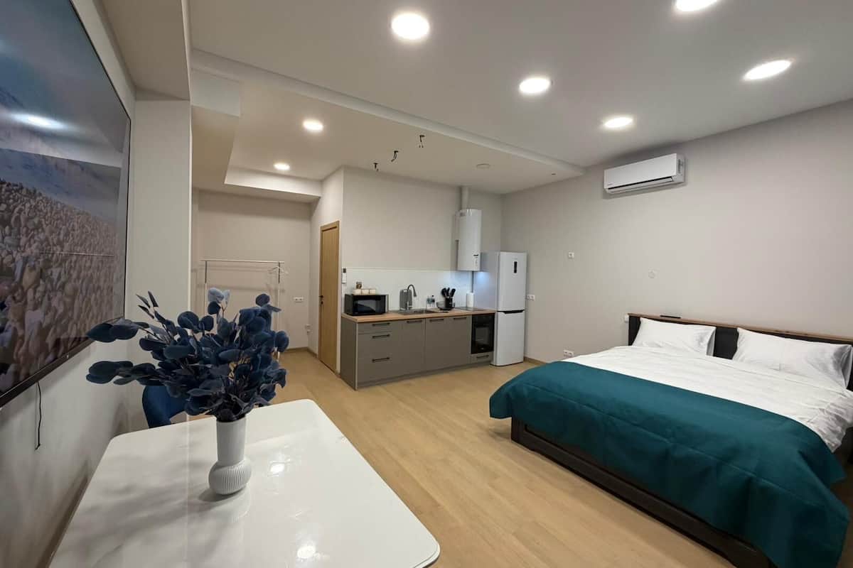 Appartement Confort | Literie de qualité supérieure, bureau