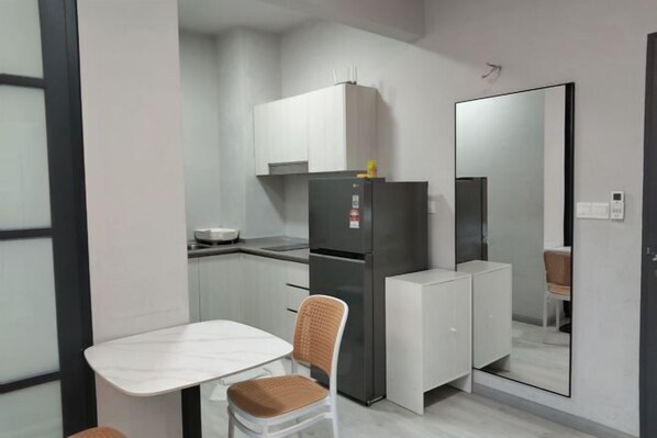 Dining - JQ PREMIER SUITES T1 L07 (Kota Kinabalu)