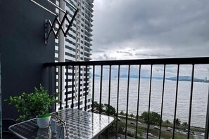 Room - JQ PREMIER SUITES T1 L07 (Kota Kinabalu)
