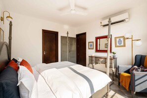 2 bedrooms, iron/ironing board, free WiFi, bed sheets