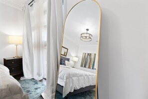 2 bedrooms, iron/ironing board, travel cot, free WiFi