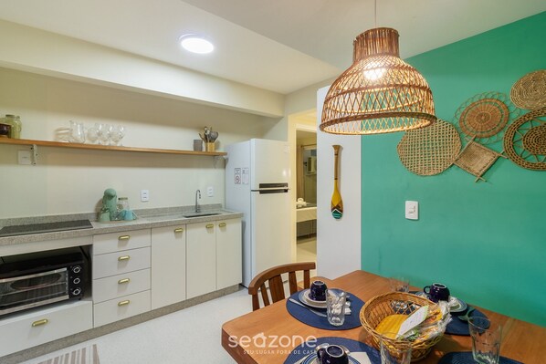 Eenvoudig appartement | Dineren