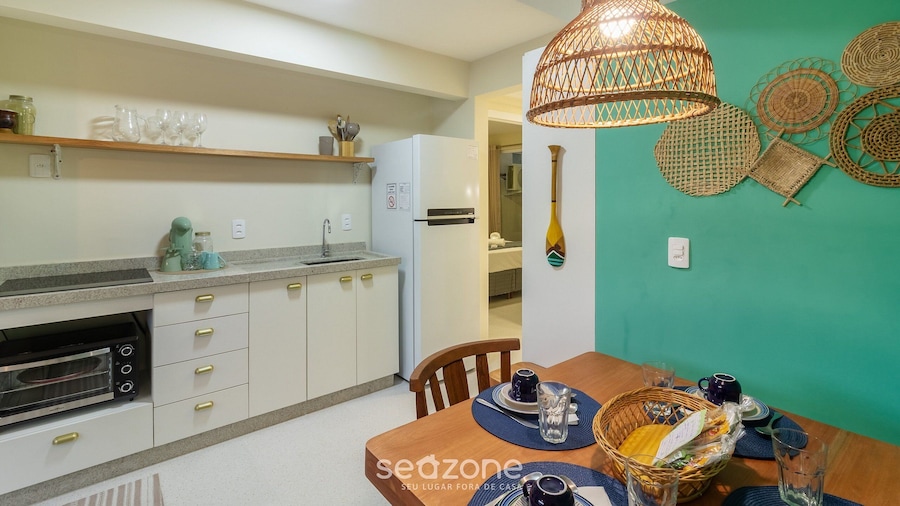 Apartment With 1 Suite 90 m From the Beach Sem0012