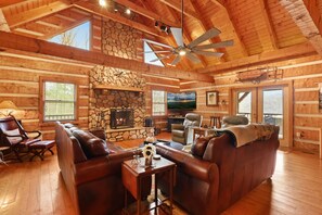 Smart TV, fireplace, stereo