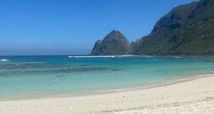 3-bedroom Bamboo villa with Private pool front Yo-Yo's Surf spot