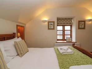 1 habitación, decoración personalizada y muebles diferentes
