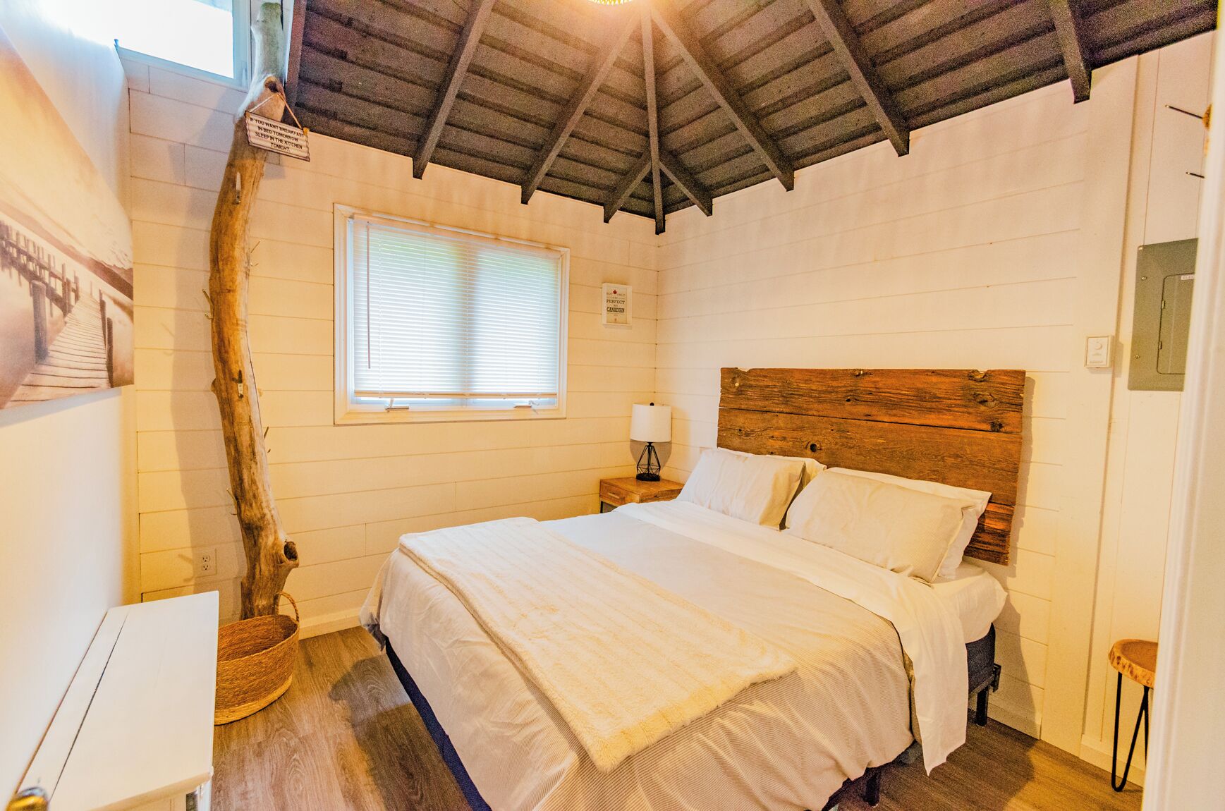 3 室のベッドルーム、アイロン / アイロン台、WiFi、ベッドシーツ