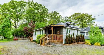 Cozy 3 Bedroom Cottage with Beach Access & Lush Outdoor Space