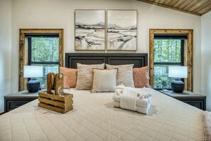 3 bedrooms, desk, iron/ironing board, travel crib