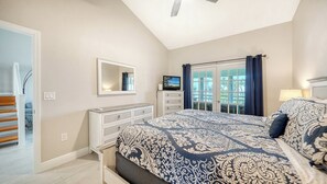 3 bedrooms, WiFi - Heated Pool, FREE WIFI Luxury Bayside Condo Across from Siesta Key Beach | Beautiful 3BR/2BA Gulf & Bay Club Bayside Condo (Sarasota)