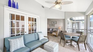 Unclassified image, 5 of 39, button