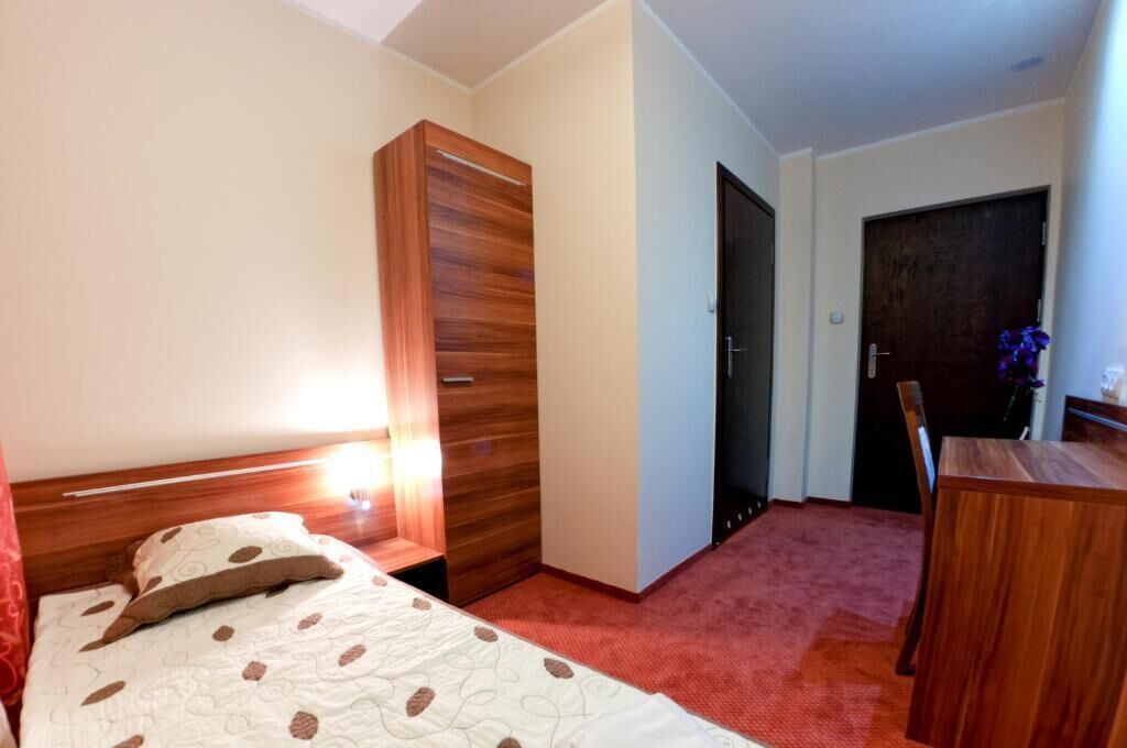 Single Room | Free WiFi