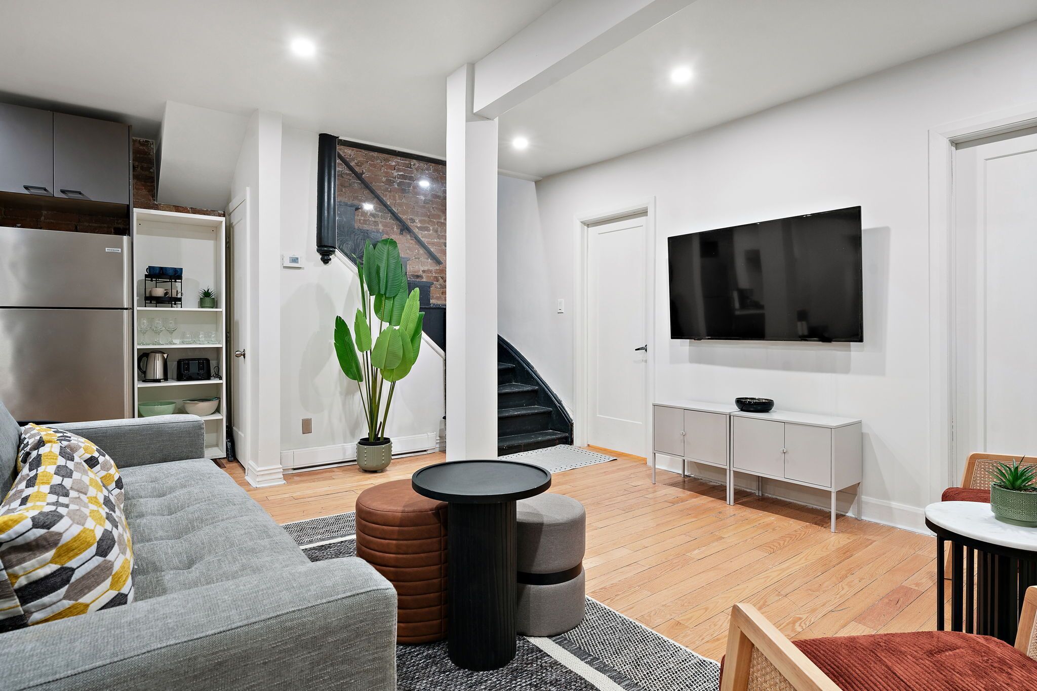 Classic Apartment, 3 Bedrooms | Living area | Flat-screen TV