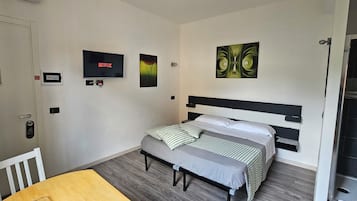 Chambre Double ou avec lits jumeaux, patio, vue cour intérieure